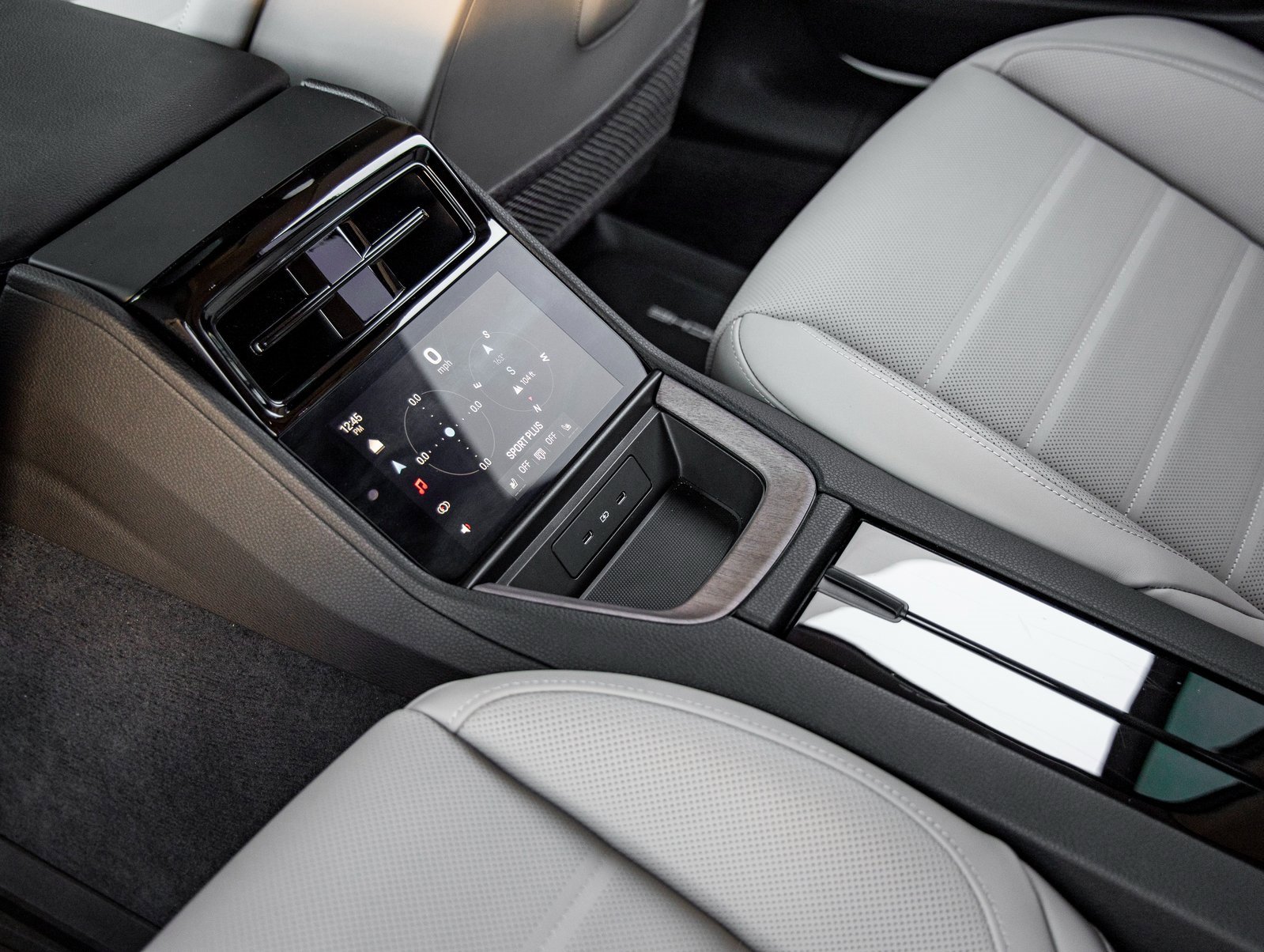 Certified 2025 Porsche Panamera 4 image 35