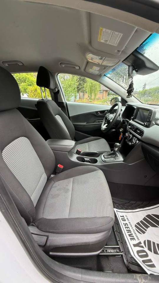Used 2020 Hyundai Kona SE FWD image 12