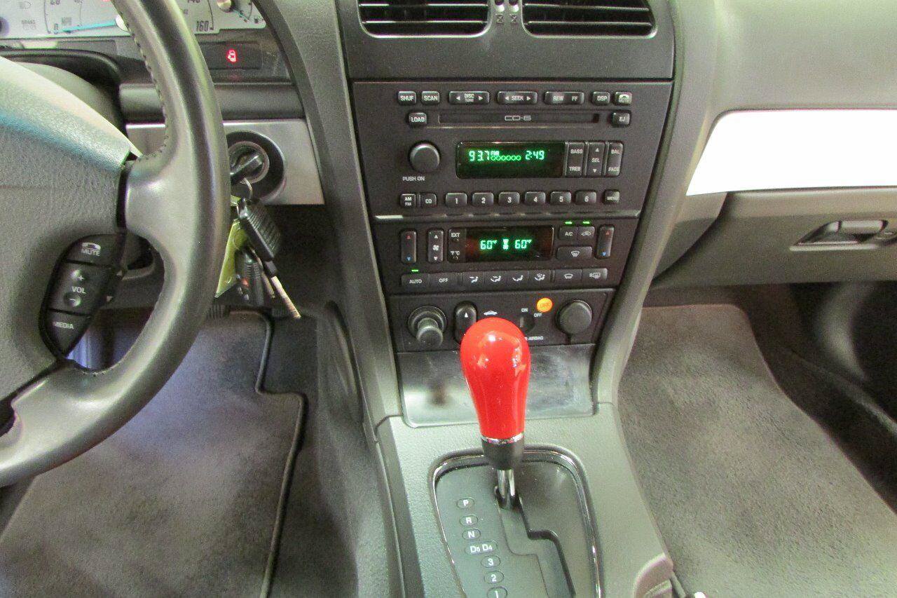 Used 2002 Ford Thunderbird RWD image 12