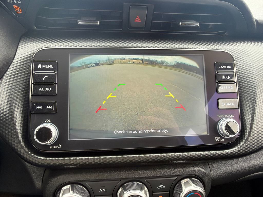 Used 2023 Nissan Kicks SV image 12