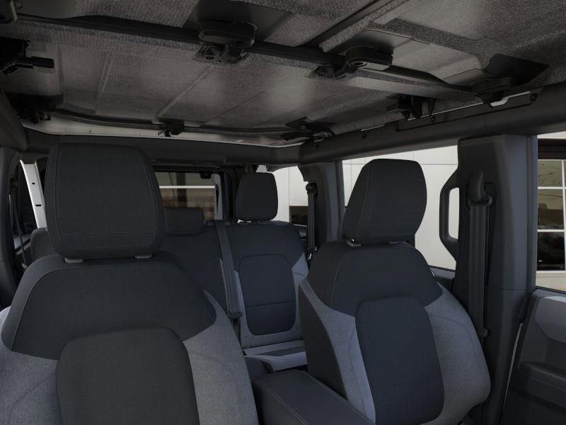 New 2025 Ford Bronco Base image 16