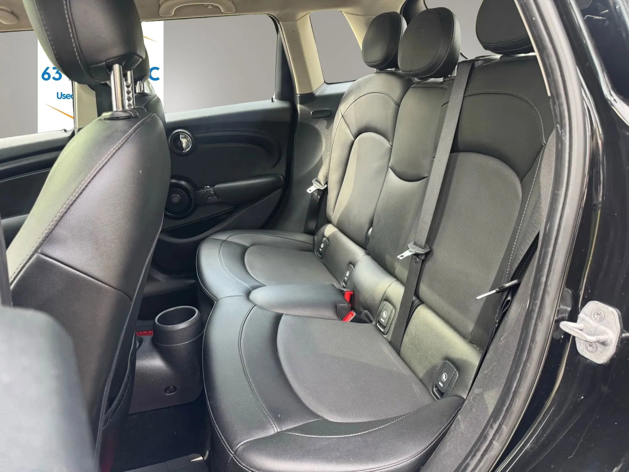 Used 2016 MINI Cooper 4-Door Hardtop w/ Premium Package FWD image 22