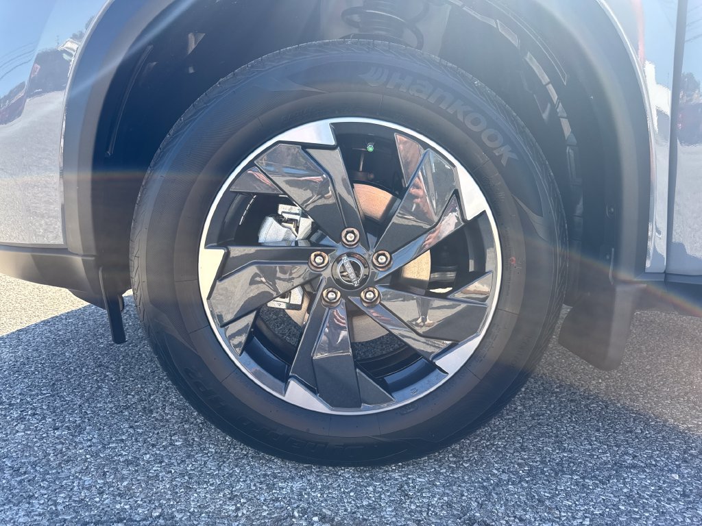 Certified 2026 Nissan Rogue SV AWD/4WD image 27