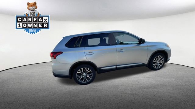 Used 2018 Mitsubishi Outlander ES FWD image 9