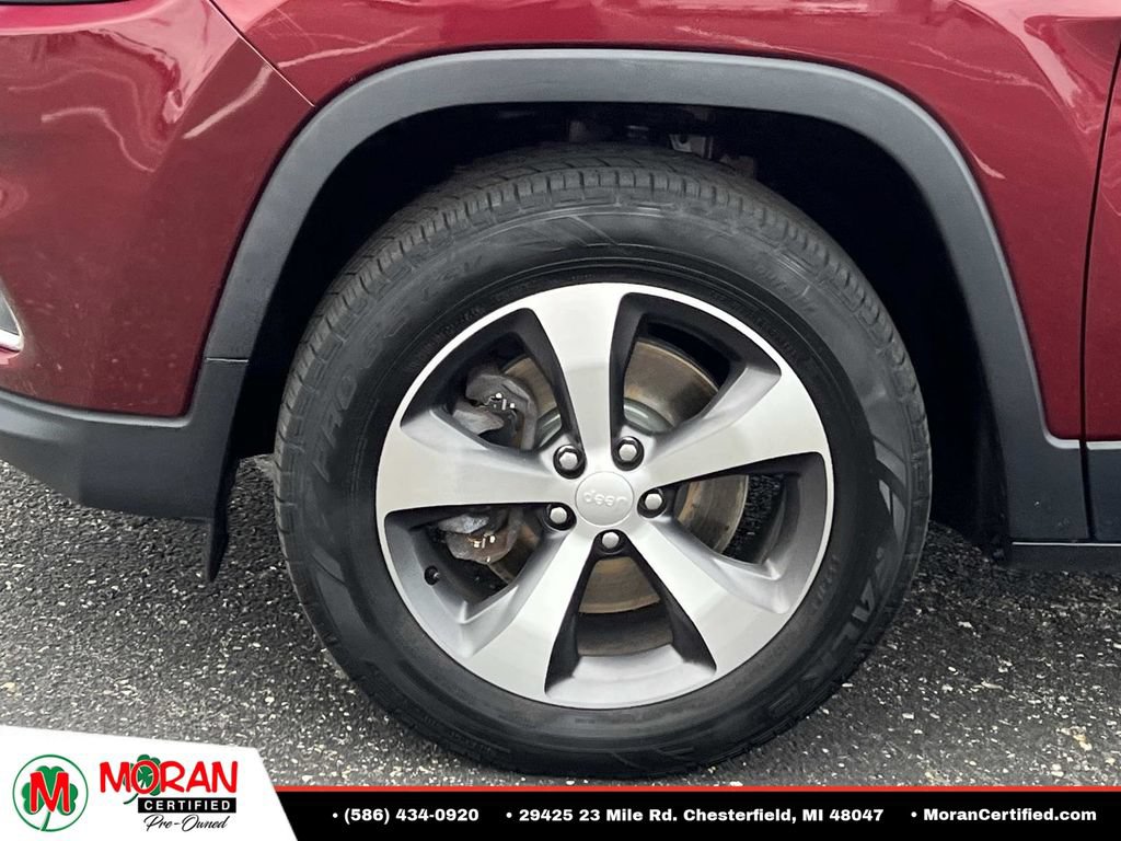 Used 2020 Jeep Cherokee Limited AWD/4WD image 9