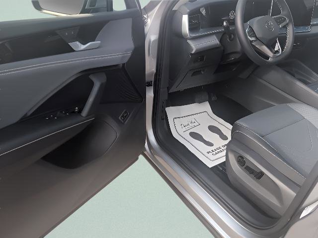 New 2025 Volkswagen Tiguan SE image 6