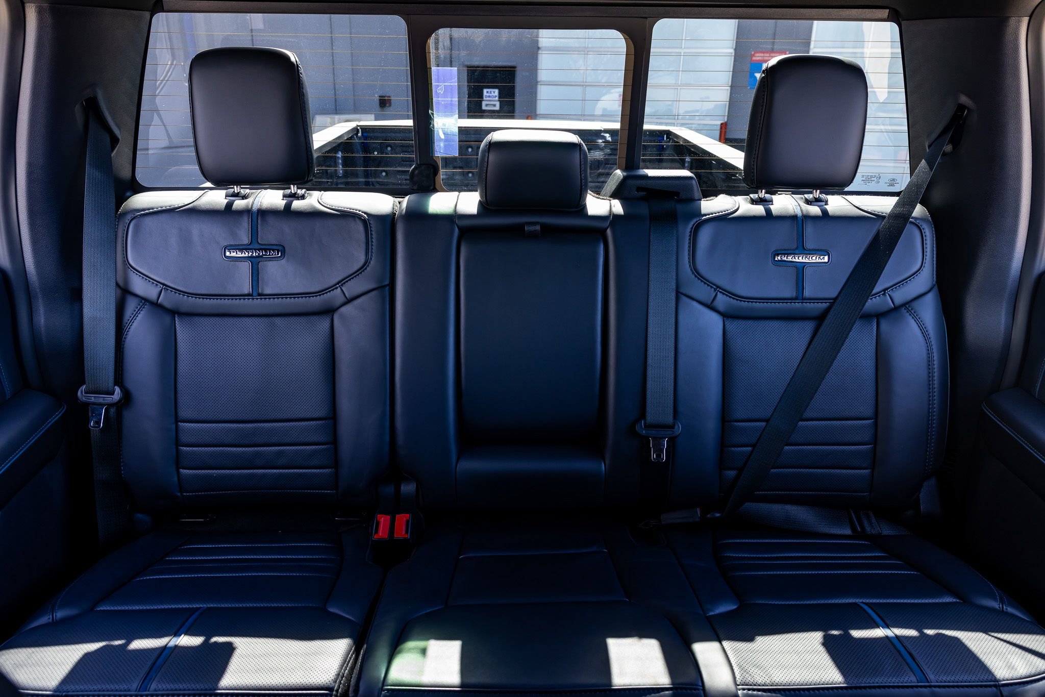 Used 2026 Ford F450 Platinum w/ FX4 Off-Road Package image 35