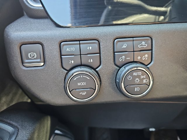 Used 2024 Chevrolet Silverado 2500 High Country w/ Z71 Off-Road Package AWD/4WD image 20