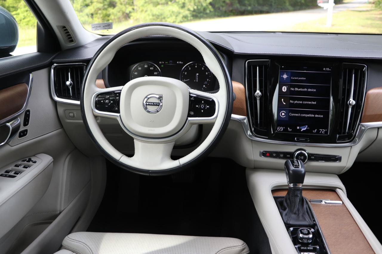 Used 2018 Volvo S90 T6 Inscription w/ Convenience Package AWD/4WD image 32