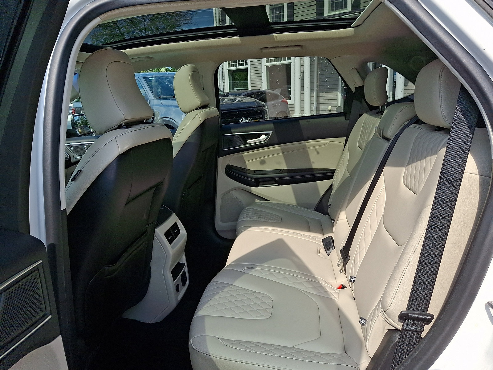 Certified 2023 Ford Edge Titanium AWD/4WD image 11