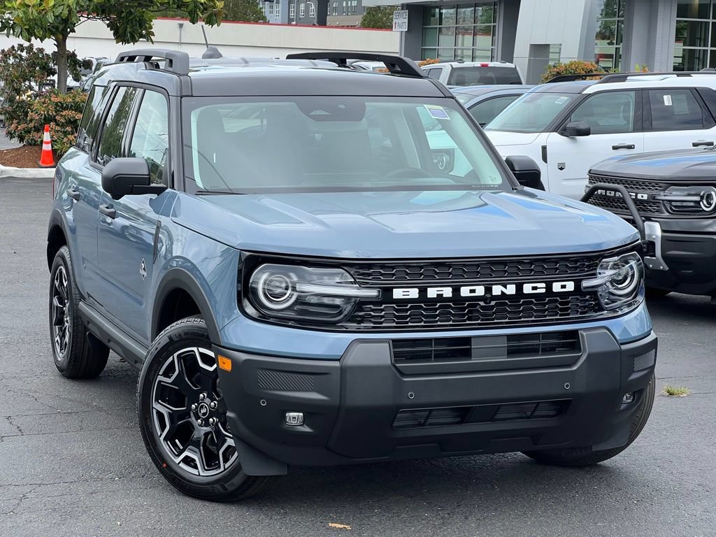 New 2026 Ford Bronco Sport Outer Banks w/ Outer Banks Tech Package+ AWD/4WD image 1