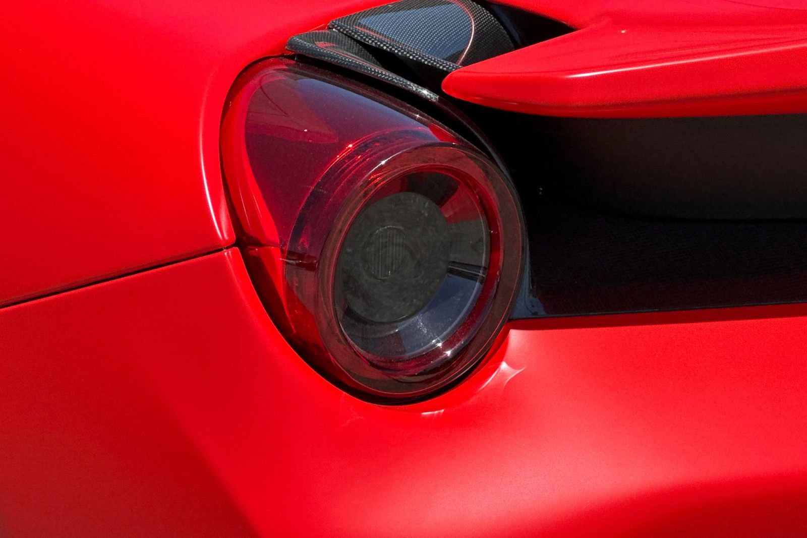 Used 2020 Ferrari 488 Pista Spider RWD image 40