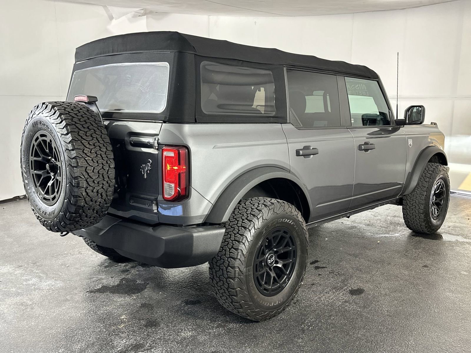 Used 2022 Ford Bronco Big Bend image 11