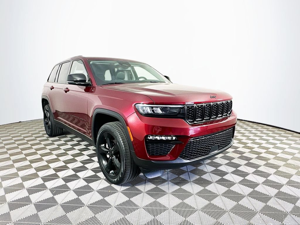 Certified 2023 Jeep Grand Cherokee Limited w/ Black Appearance Package AWD/4WD image 2