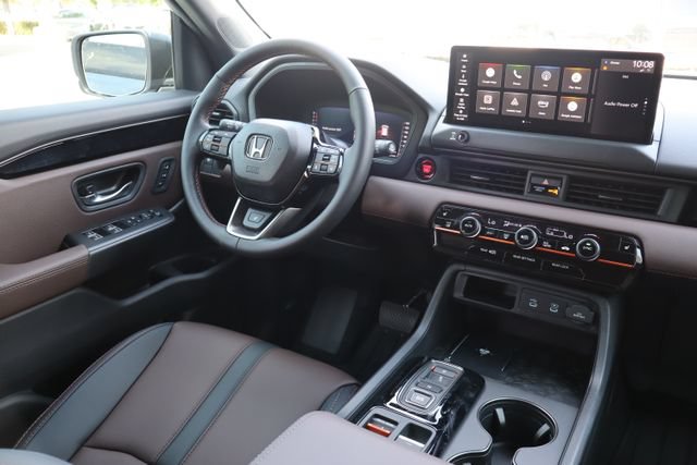 New 2026 Honda Pilot TrailSport image 10