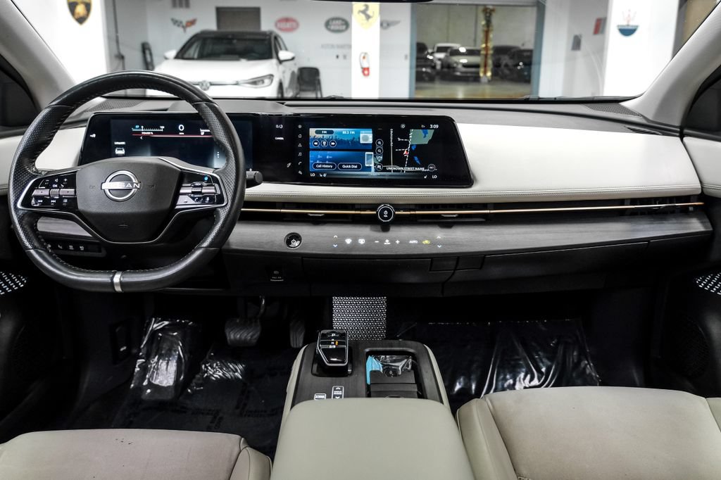 Used 2023 Nissan Ariya FWD image 13