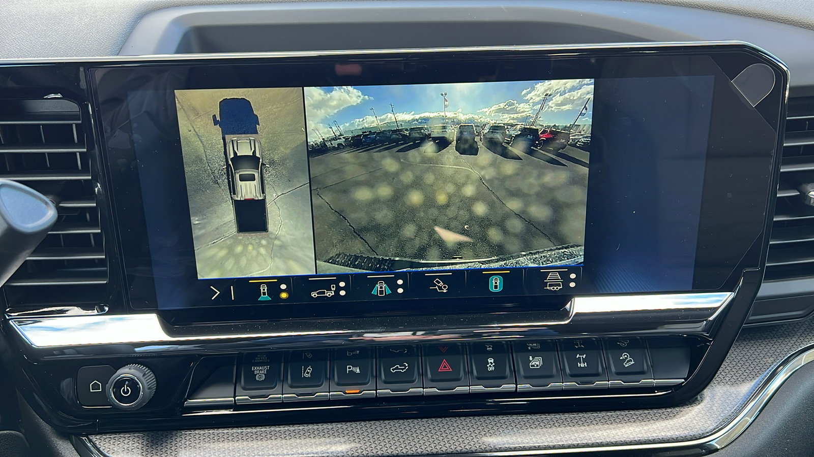 New 2026 Chevrolet Silverado 2500 ZR2 w/ LPO, Dark Essentials Package image 27