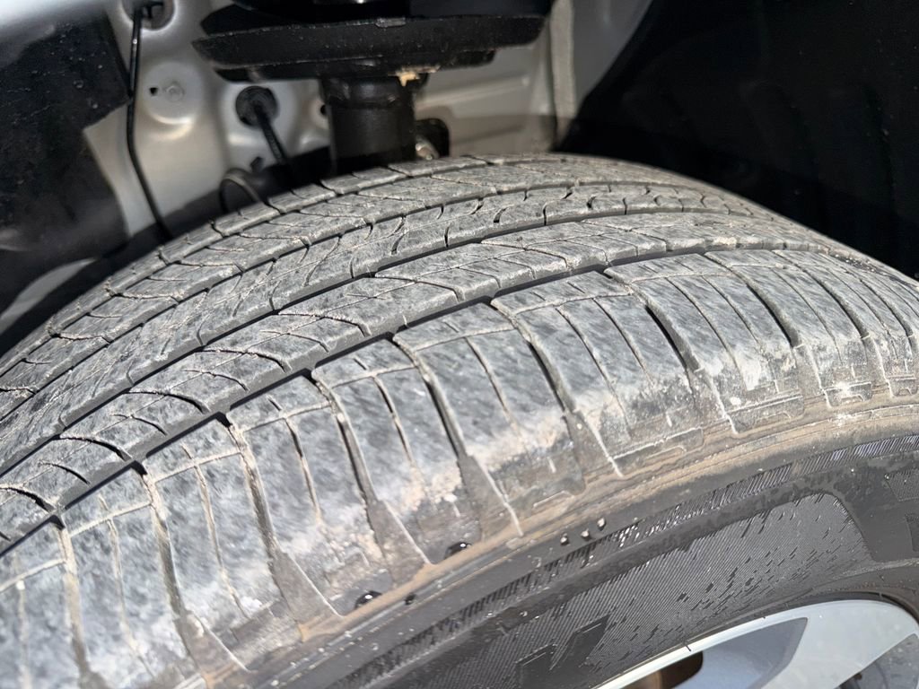 Used 2025 Honda Pilot EX-L image 27