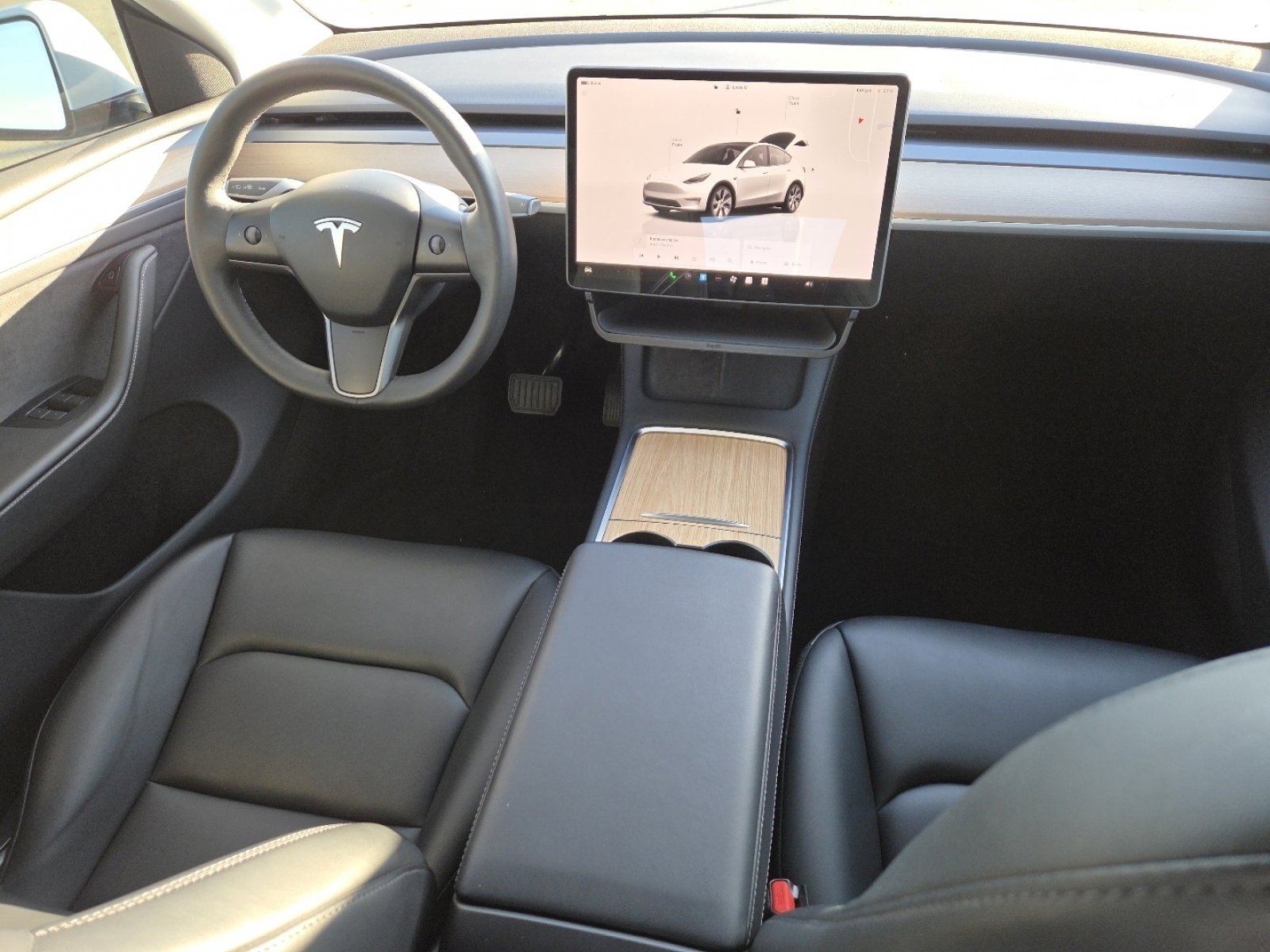 Used 2023 Tesla Model Y Long Range image 23