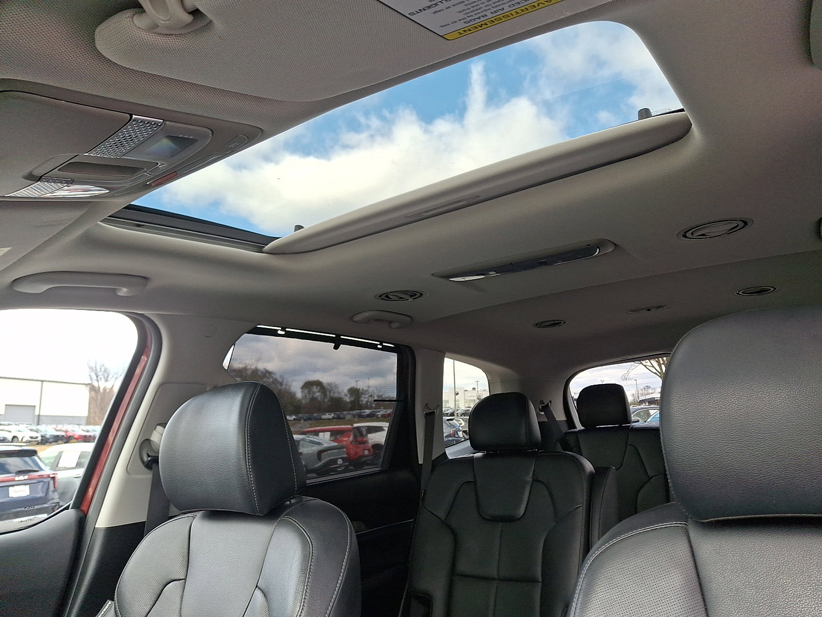 Used 2023 Kia Telluride EX w/ EX Captain's Chair Package image 16