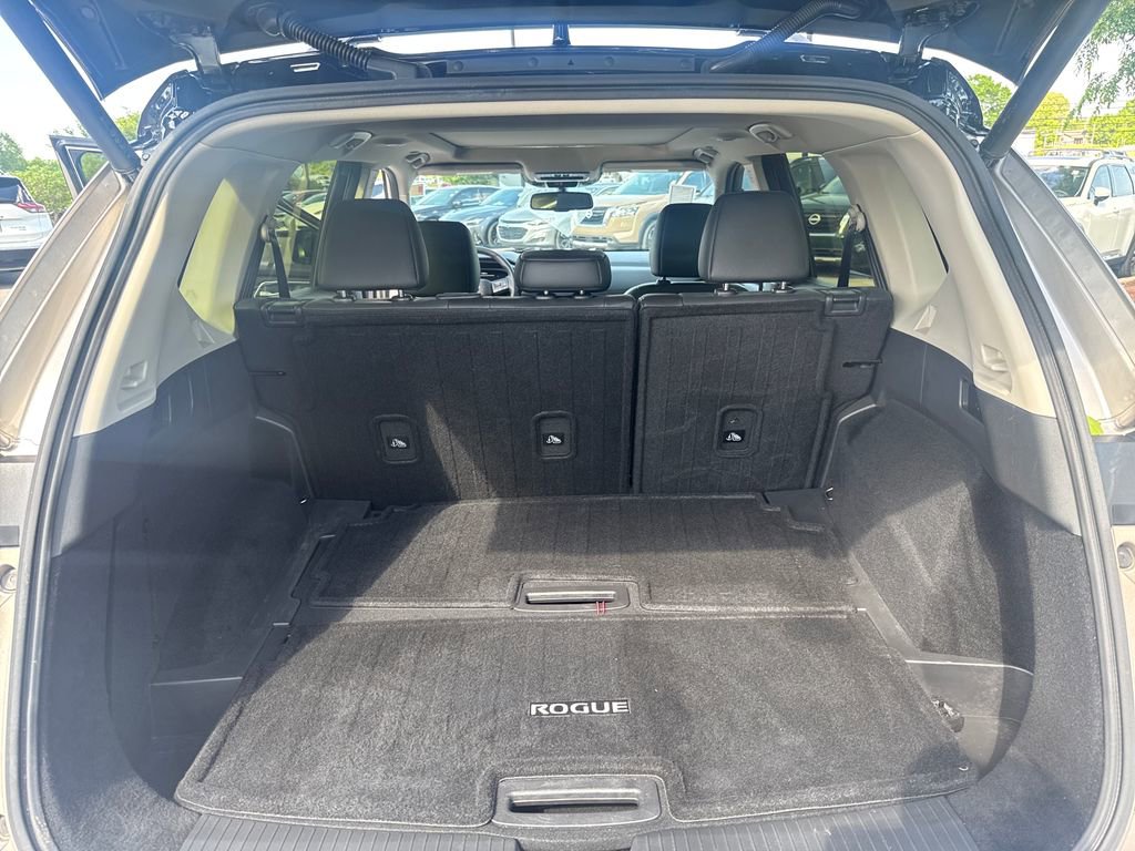 Used 2025 Nissan Rogue Platinum w/ Platinum Premium Package FWD image 22