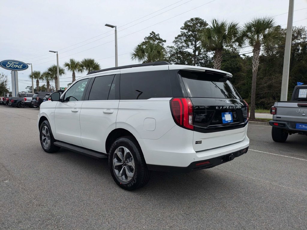 New 2027 Ford Expedition Active RWD image 6