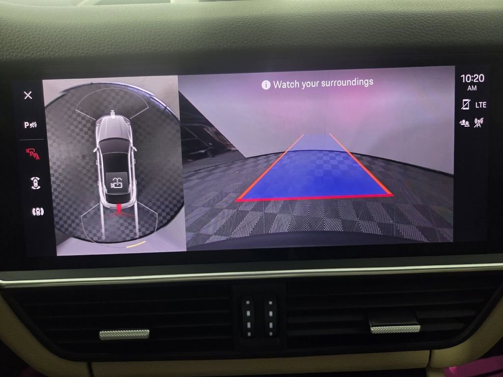 Used 2023 Porsche Cayenne Platinum Edition image 14