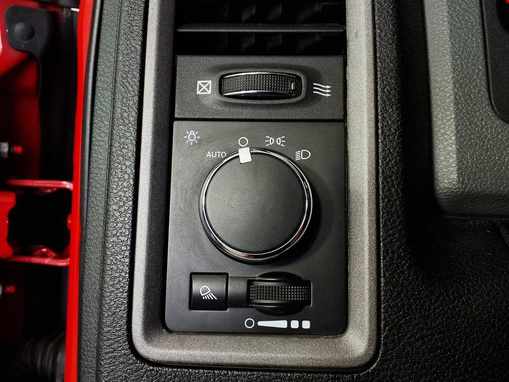 Used 2014 RAM 1500 Tradesman RWD image 22