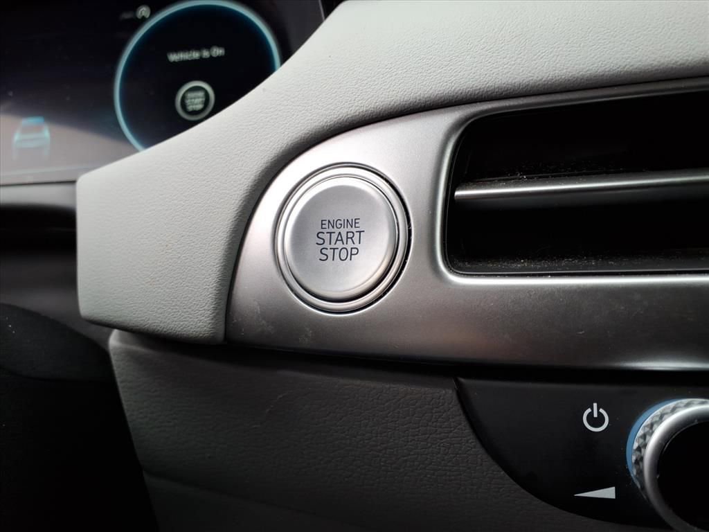 Used 2024 Hyundai Palisade SEL w/ Premium Package image 16