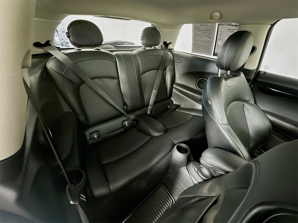 Used 2015 MINI Cooper S image 24