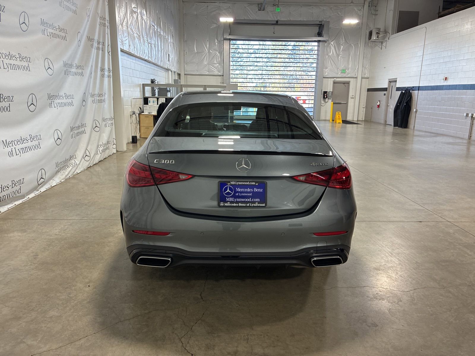 Used 2024 Mercedes-Benz C 300 4MATIC Sedan image 5