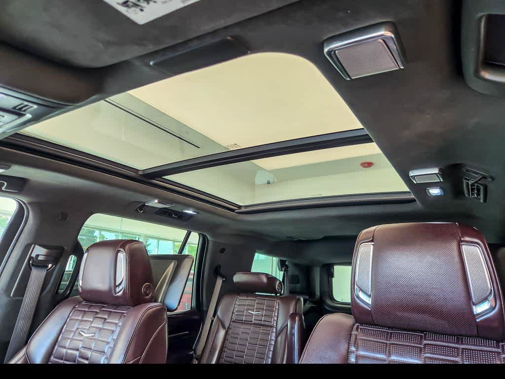 Used 2021 Cadillac Escalade Premium Luxury Platinum w/ LPO, Floor Liner Package AWD/4WD image 12