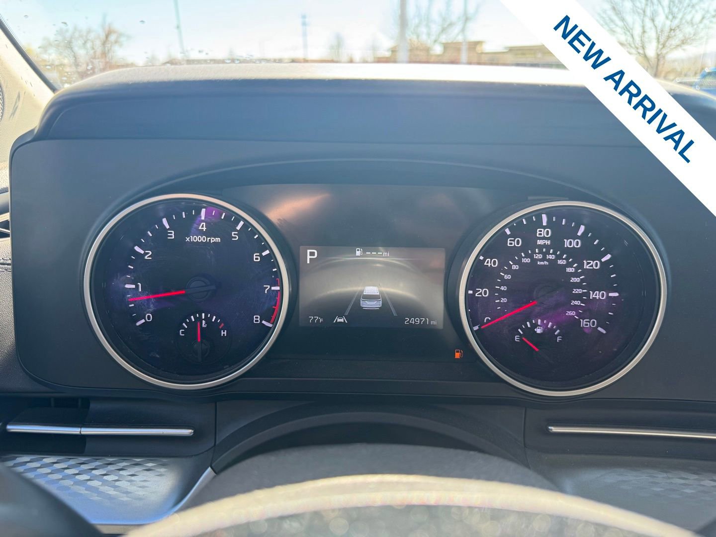 Used 2022 Kia Carnival LX image 21