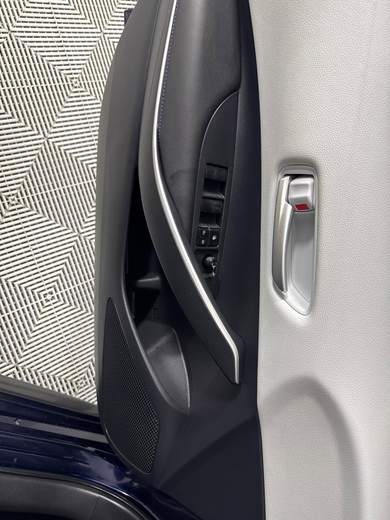 Used 2021 Toyota Corolla SE image 11