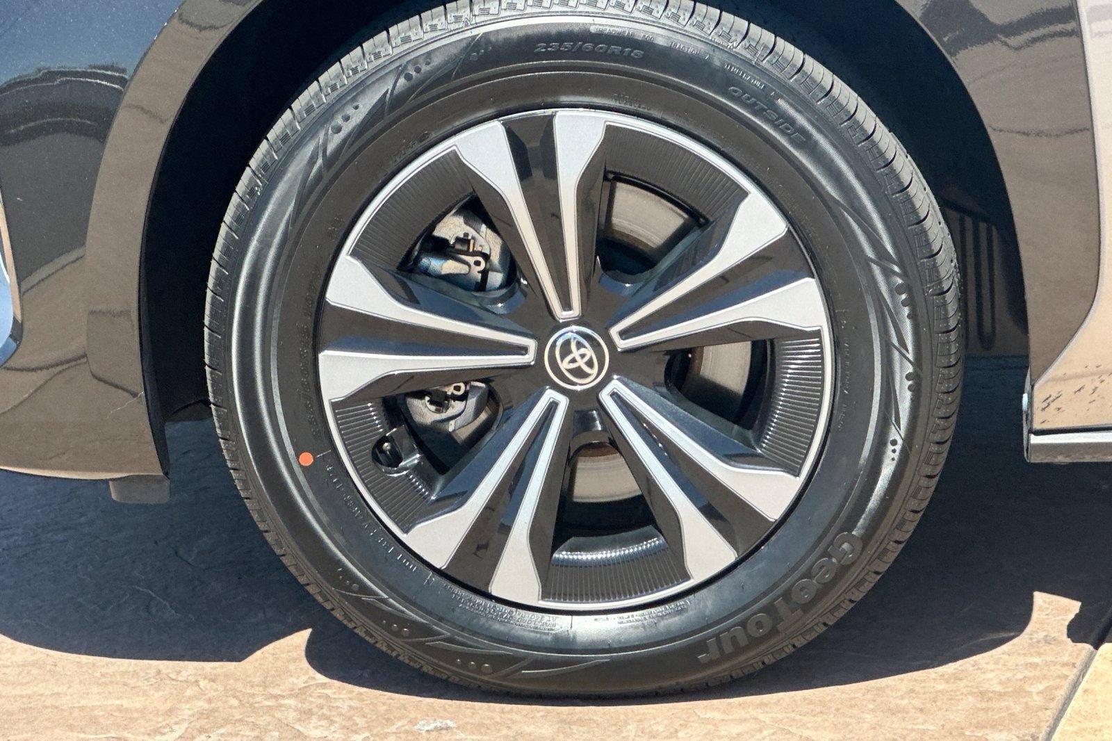 Certified 2023 Toyota bZ4X FWD image 33