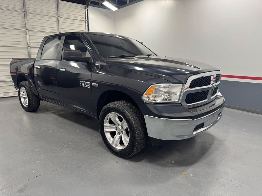 Used 2017 RAM 1500 Classic SLT AWD/4WD image 2