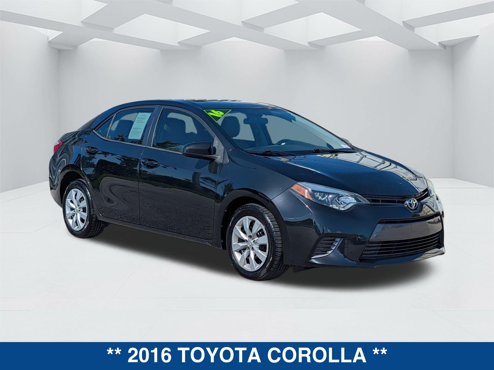 Used 2016 Toyota Corolla LE FWD image 3