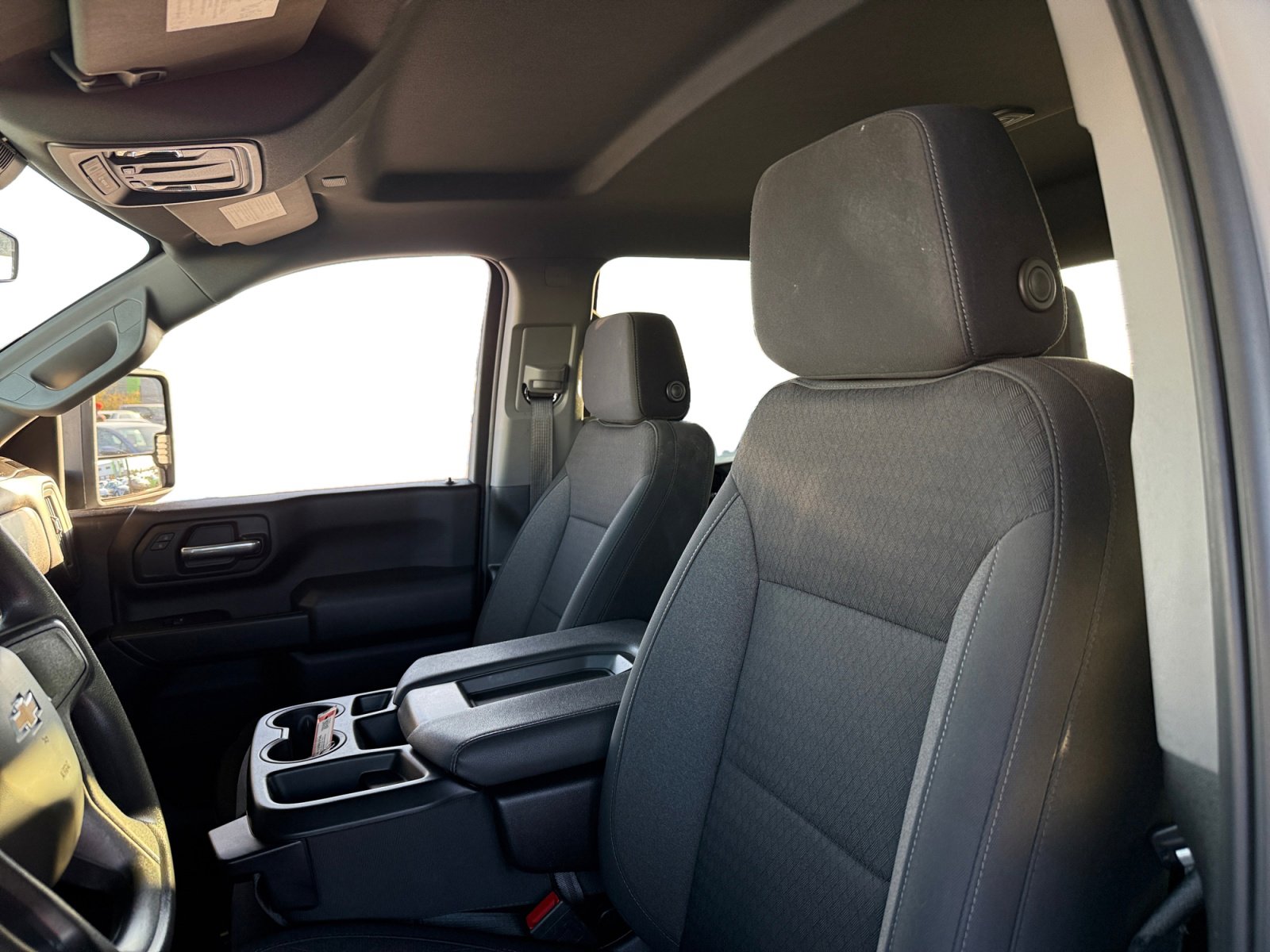 Used 2024 Chevrolet Silverado 2500 Custom w/ Custom Convenience Package image 10