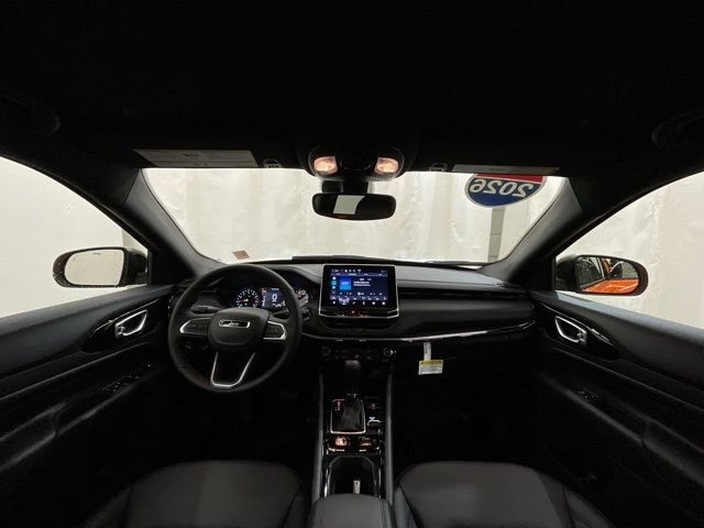 New 2026 Jeep Compass Latitude AWD/4WD image 16