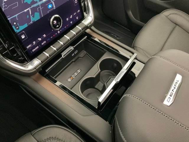 New 2026 GMC Yukon XL Denali w/ Denali Reserve Package AWD/4WD image 15