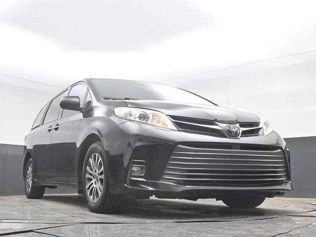 Used 2020 Toyota Sienna XLE FWD image 42