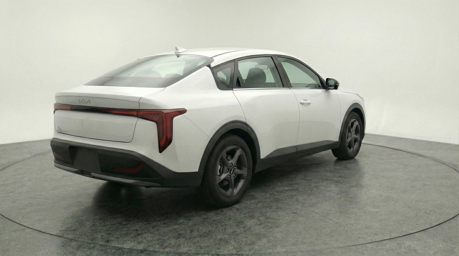 Used 2025 Kia K4 LXS image 9