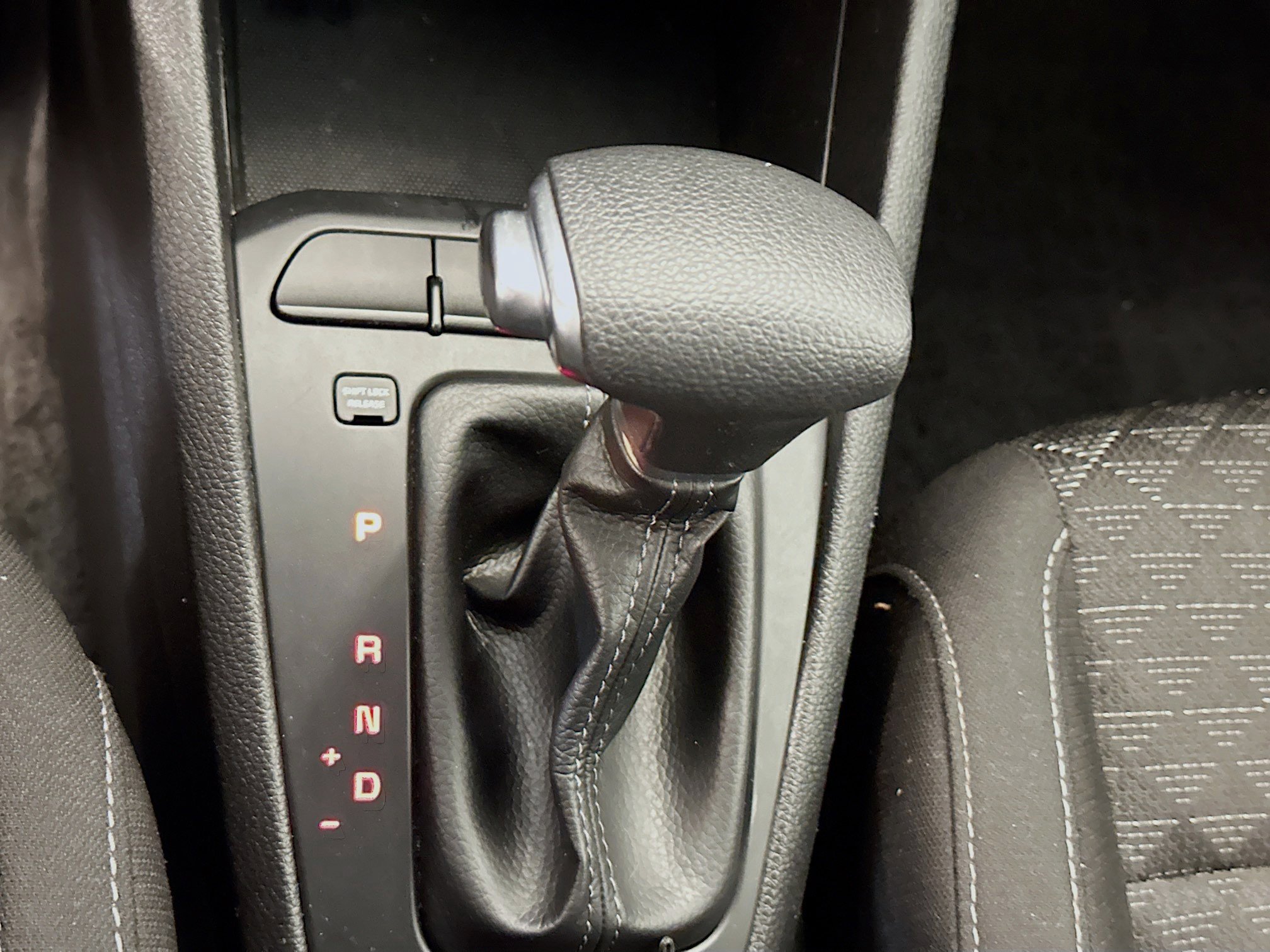 Used 2019 Kia Rio S image 24