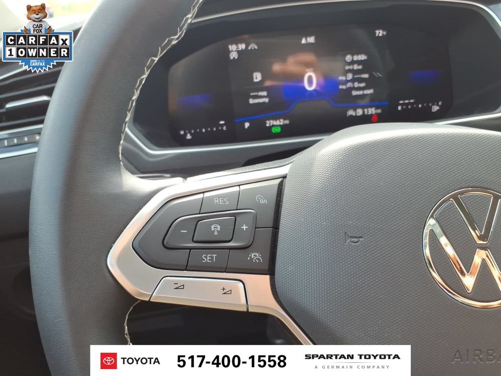 Used 2024 Volkswagen Tiguan SE AWD/4WD image 17