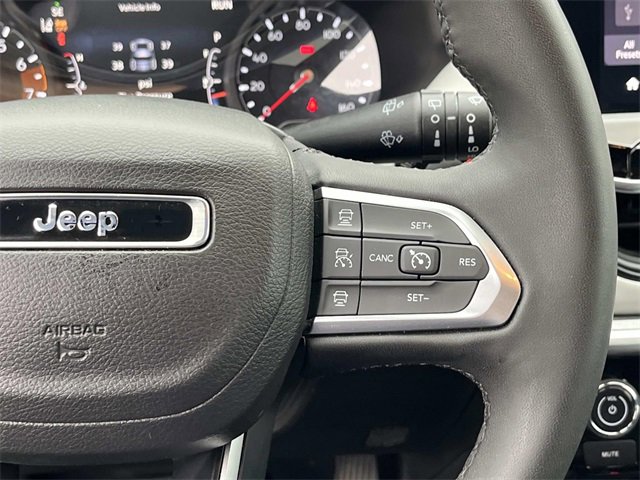 Used 2024 Jeep Compass Limited w/ Mopar Graphics Package image 30