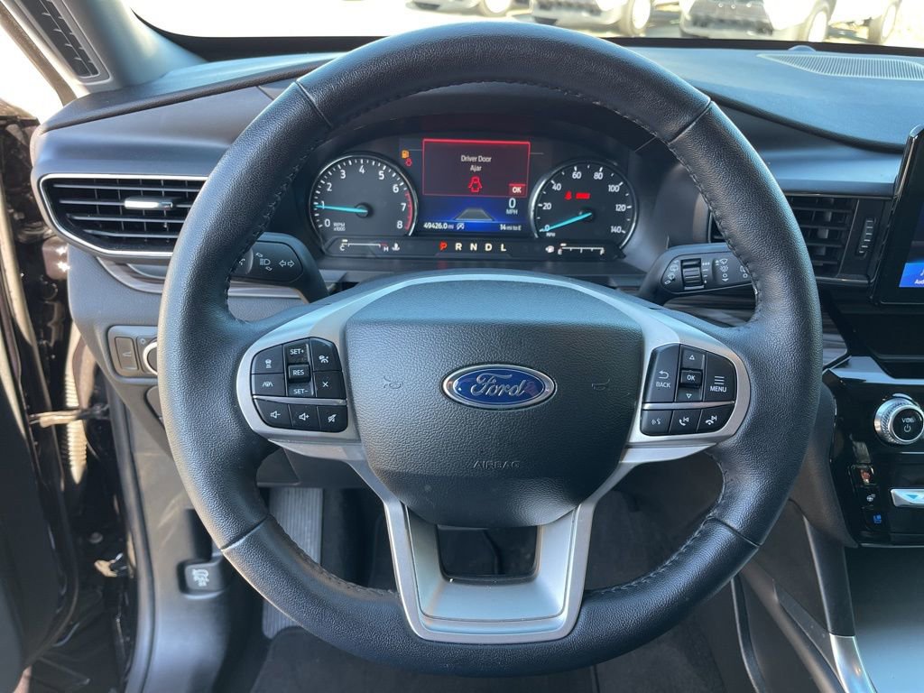 Used 2024 Ford Explorer Limited image 16