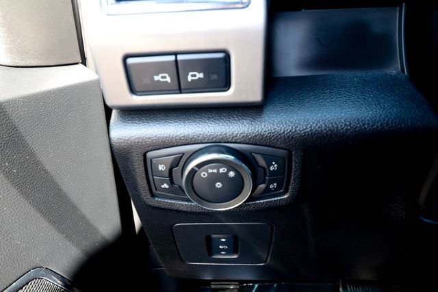 Used 2015 Ford F150 Platinum w/ Max Trailer Tow Package image 63