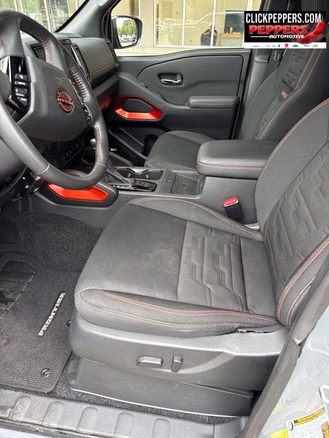 Used 2024 Nissan Frontier Pro-X w/ Pro Convenience Package RWD image 5