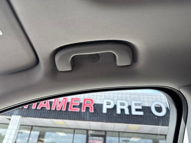 Used 2020 GMC Terrain SLT w/ Preferred Package FWD image 29