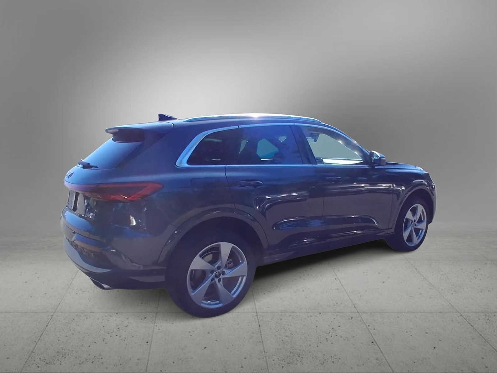 Certified 2025 Audi Q5 Premium w/ Premium Plus AWD/4WD image 8